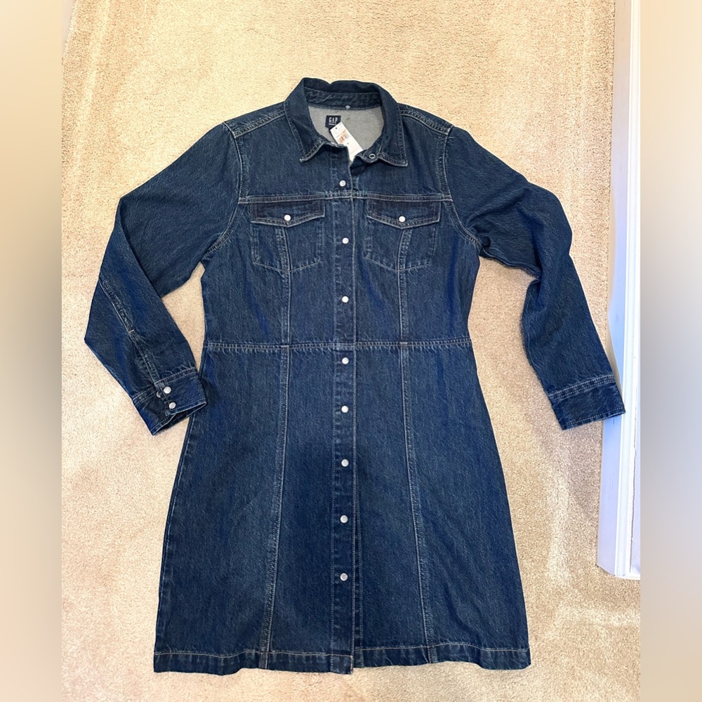 Gap Denim dress size M, NWT